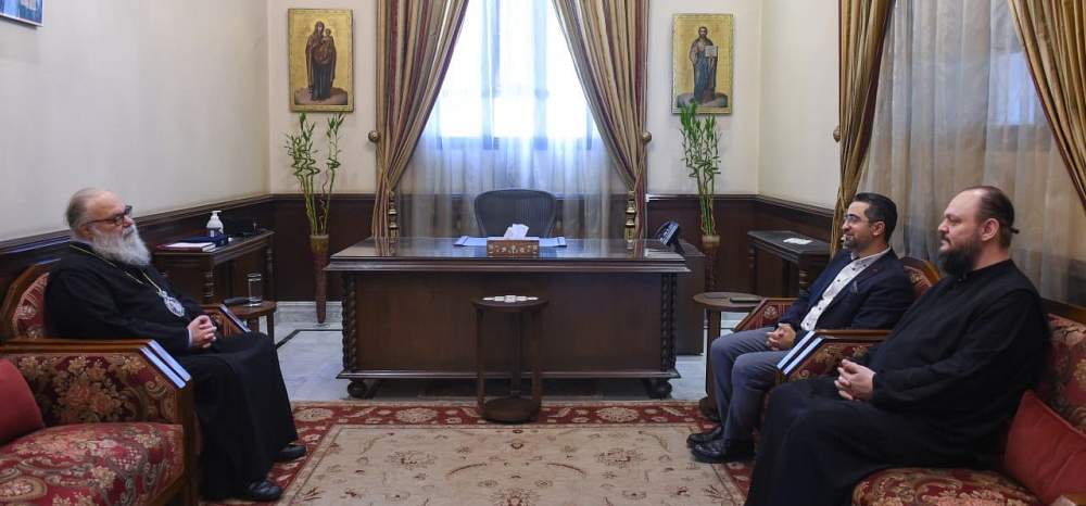 Патриарх принимает директора по связям с церковью британской организации Tearfund