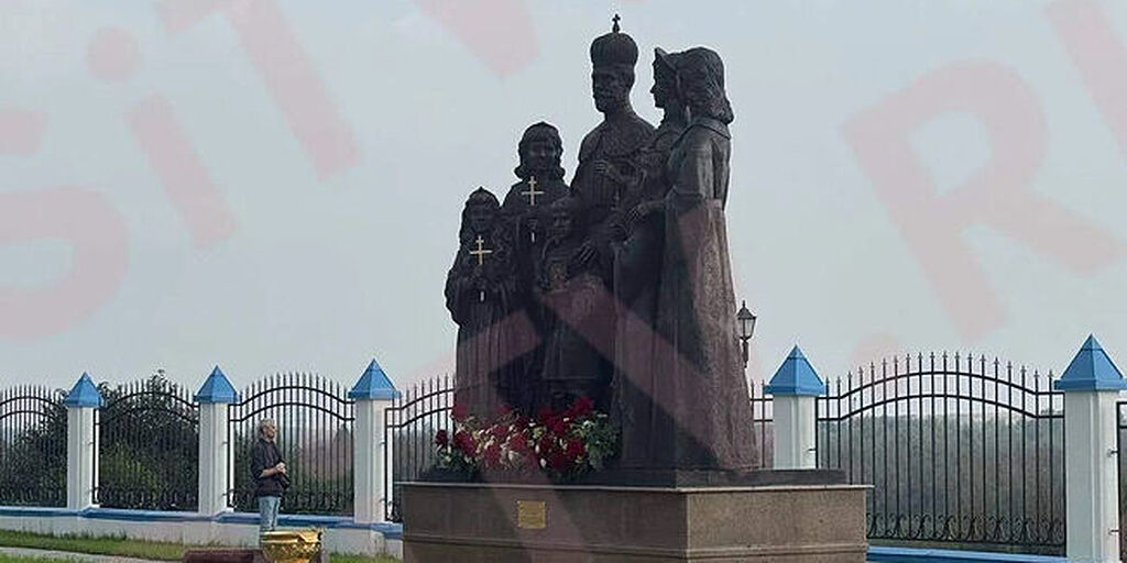 В Сургутском районе открыли памятник Царственным страстотерпцам