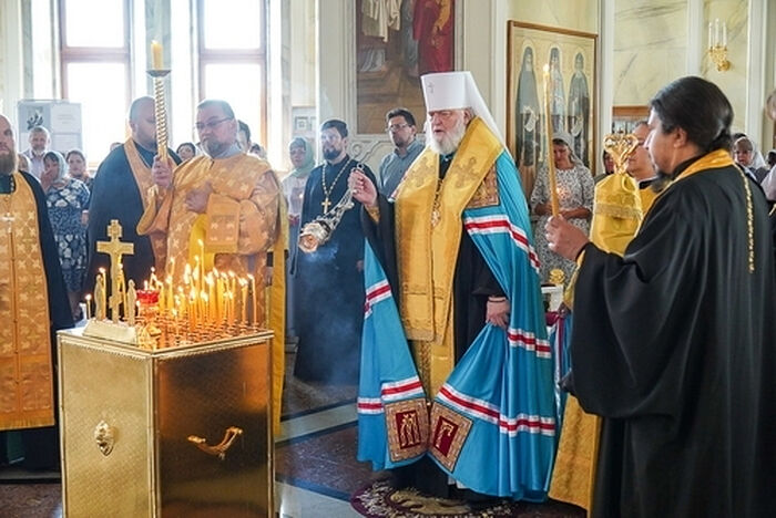 Во всех храмах и монастырях Курской митрополии совершены заупокойные богослужения