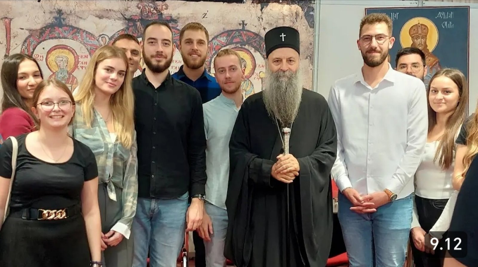 Патриарх Порфирий на книжной ярмарке в Белграде
