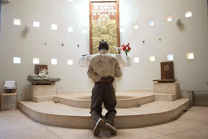 В Уганде мусульманин зарезал своего сына за переход в христианство