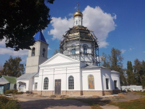 Iglesia de San Miguel Arcángel en Repnoye