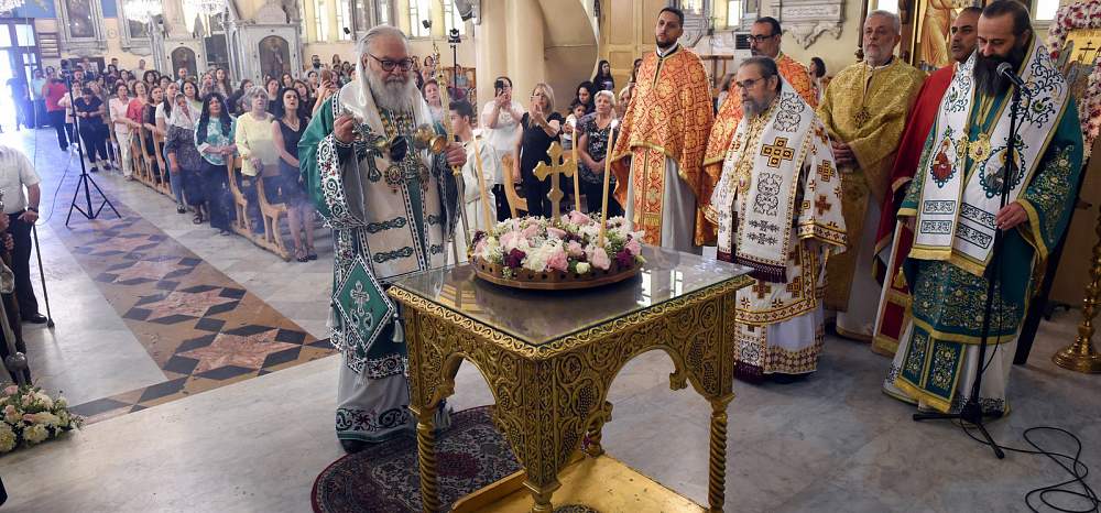 Торжественная Божественная литургия в праздник Воздвижения Животворящего Креста Господня