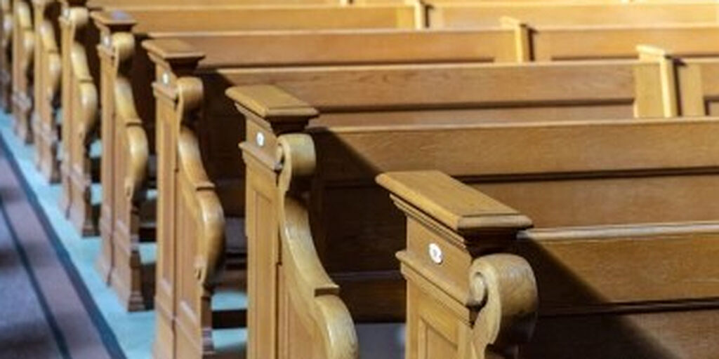 В июне был снова зафиксирован всплеск христианофобии по всей Европе