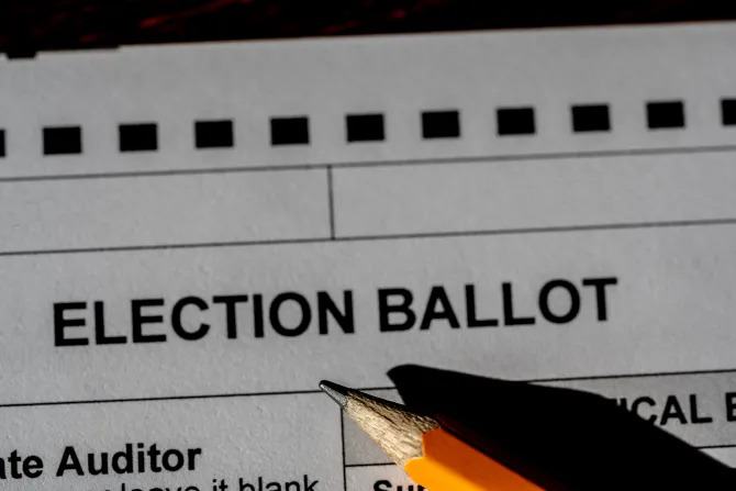 Католические епископы призывают к действию там, где аборт включен в избирательный бюллетень