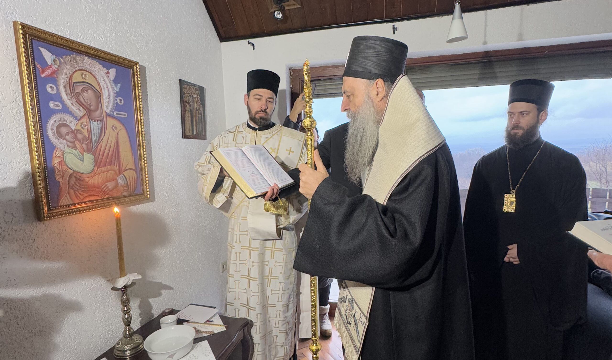 Патриарх освятил новый дом общины «Земля живых», первый в районе столицы Белграда