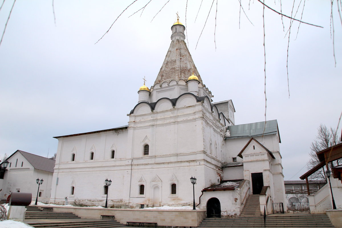 Владычный Введенский женский монастырь в Серпухове