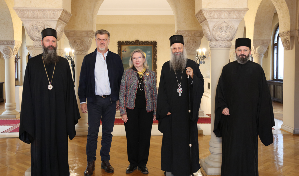Патриарх Порфирий побеседовал с председателем Совета директоров Международной православной благотворительной организации