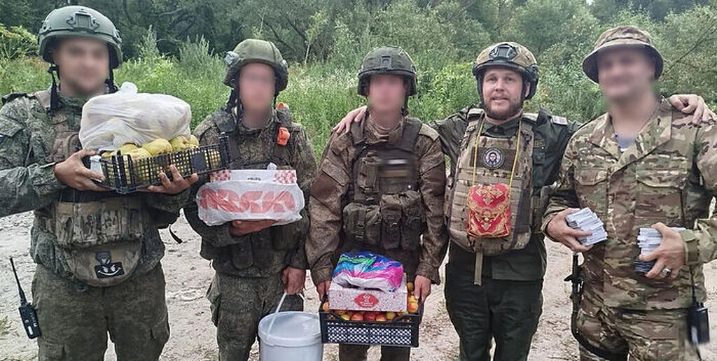 Военный священник Брянской епархии посетил военнослужащих на дальней границе региона