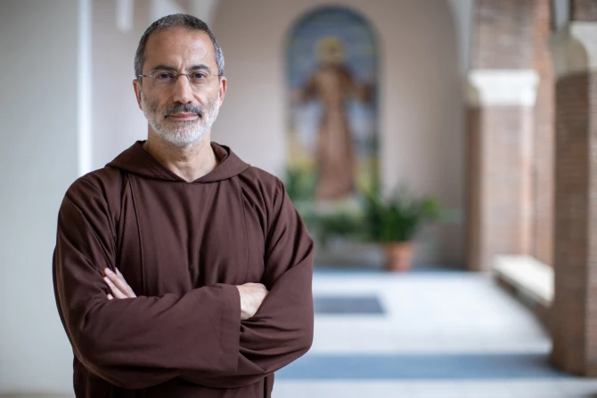 Воскресенье Слова Божьего: Эксперт по Писанию объясняет, почему Библия "современна", как правильно проповедовать