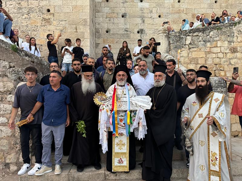 ВЫНЕСЕНИЕ ИКОНЫ БОГОРОДИЦЫ В ГЕФСИМАНИЮ