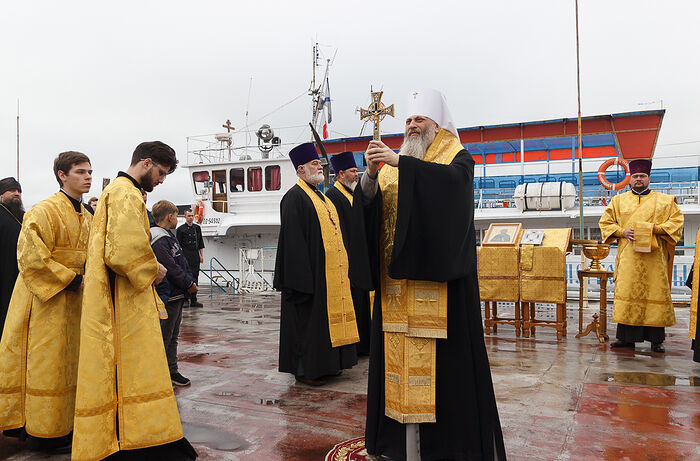 Корабль-церковь «Святой апостол Андрей Первозванный» отправился в очередной миссионерский рейс вверх по Оби