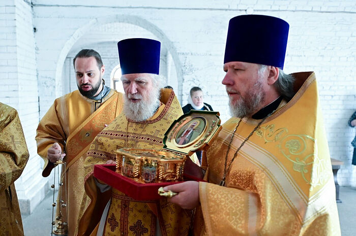 Мощи святителя Тихона, Патриарха Всероссийского, принесены в Брянск