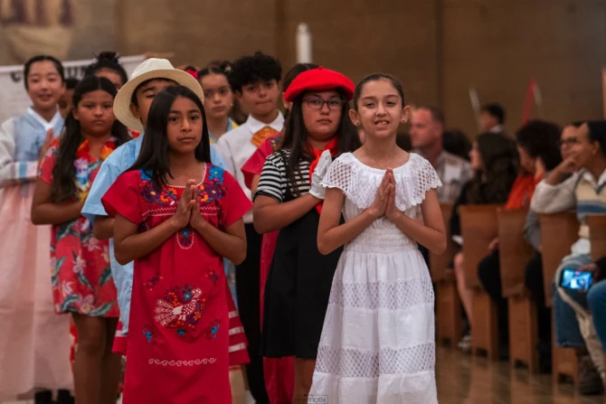 Дети помогают детям": Миссионерская ассоциация "Детство" помогает молодежи стать евангелистами