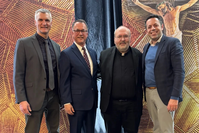 На конференции евангельских католиков священнослужители и миряне были отмечены за образцовую апостольскую работу