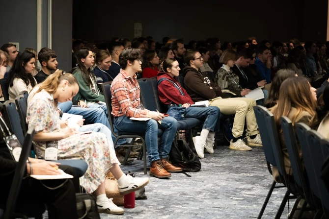 SEEK25 выделяет теологию тела как средство преодоления современного кризиса идентичности