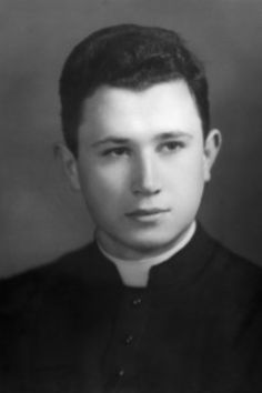 Fr. Miroslav Bulesic