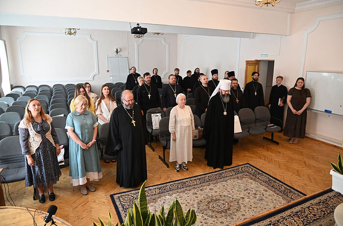 В Смоленской епархии открылся семинар по вопросам духовной поддержки и психологической помощи участникам СВО