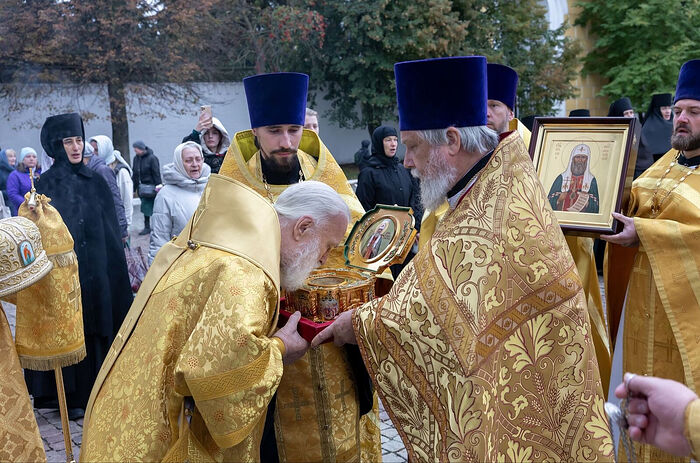 Состоялось принесение ковчега с частицей мощей святителя Тихона, Патриарха Московского, в пределы Коломенской епархии