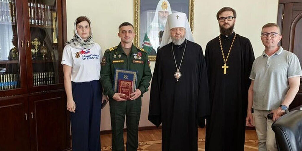 Митрополит Аристарх встретился с ветераном СВО, мечтающим построить храм и поступить в семинарию