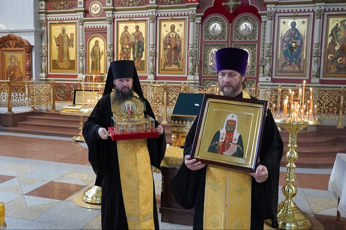 Состоялось принесение мощей Патриарха Тихона в Приамурскую митрополию