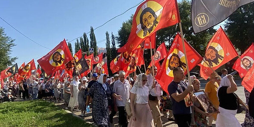 В Стерлитамаке прошел Крестный ход в честь праздника Крещения Руси