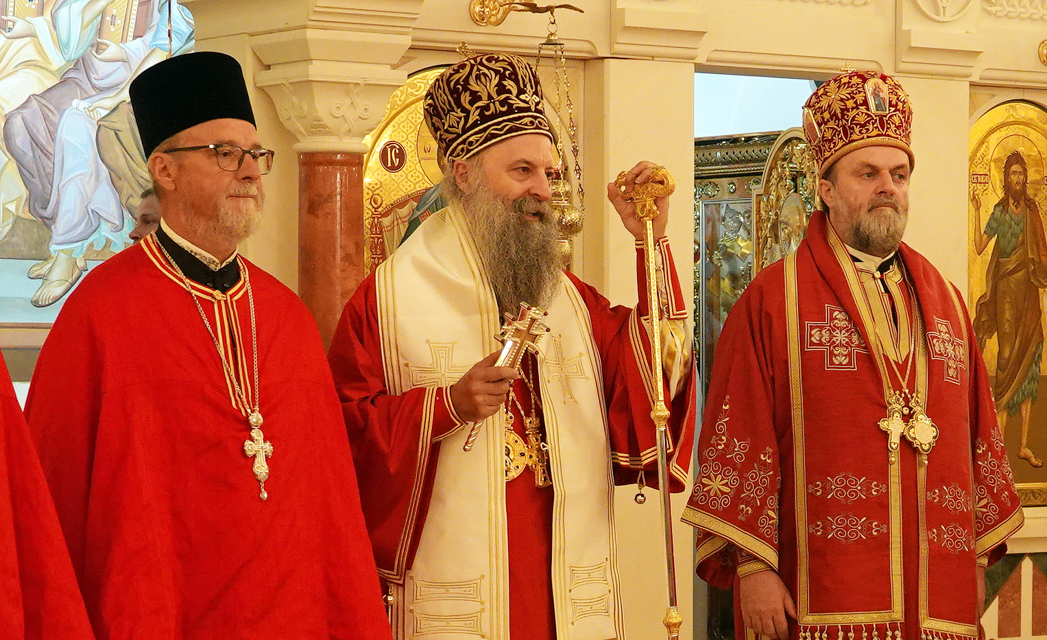 Патриарху поклонились в храме святого князя Лазаря в крипте храма святого Саввы