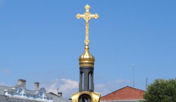 Ульяновск: памятник разрушенным храмам