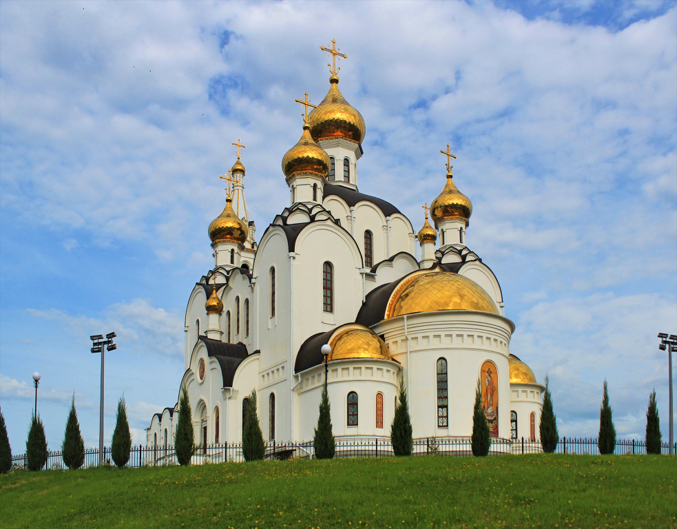 Свято иверский монастырь ростова. Иверский женский монастырь Ростов. Женский монастырь в Ростове-на-Дону на Северном. Свято Троицкий храм Ростов на Дону.