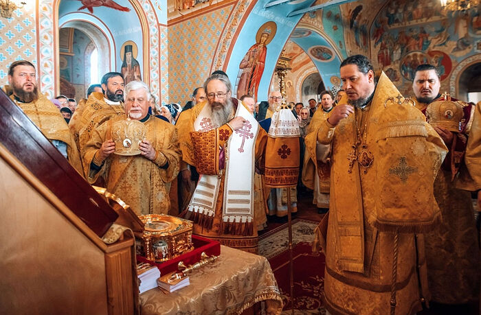 Состоялось принесение в Томскую епархию ковчега с мощами Патриарха Тихона