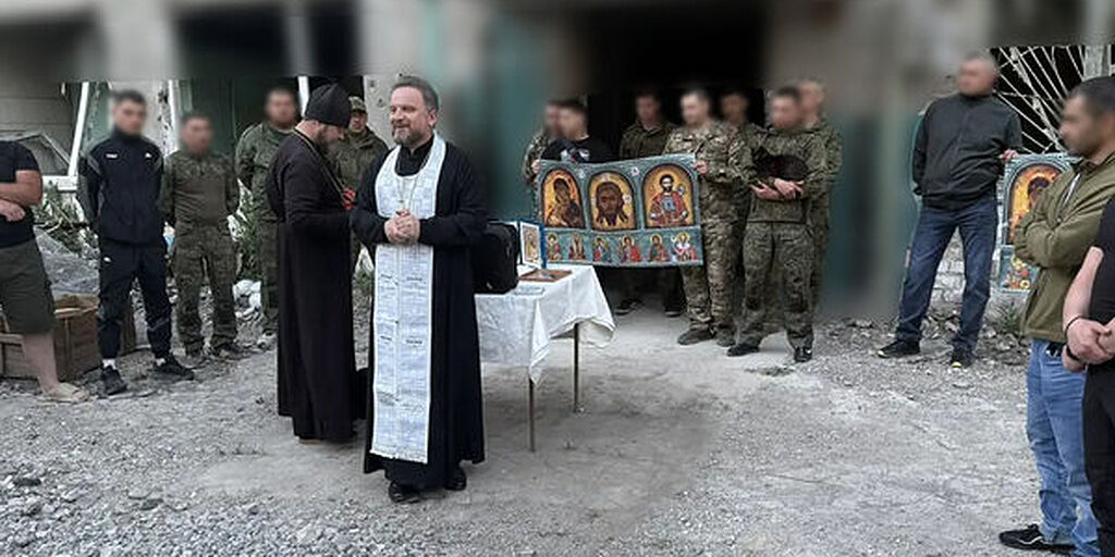Брянские священники посетили военнослужащих в ДНР