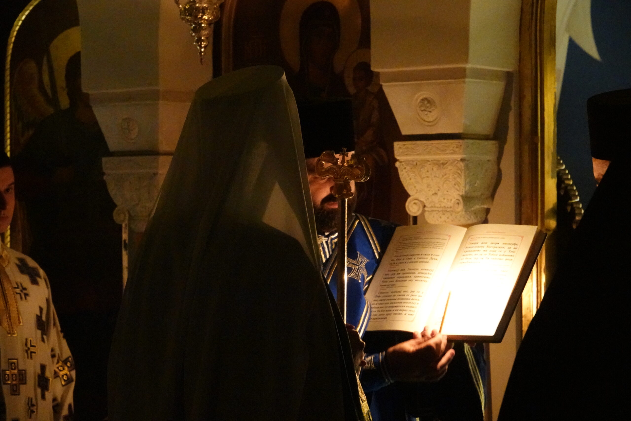 Патриарху Порфирию поклонились в монастыре Введения Пресвятой Богородицы в Белграде