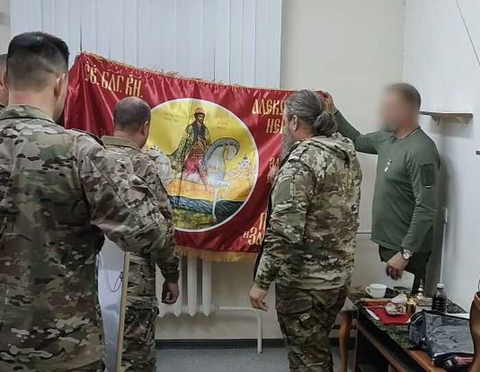 Архиерейские награды вручены командирам группировки войск «Север»