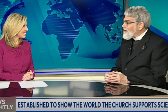 Астроном Папы Франциска делится "Путеводителем иезуита по звездам