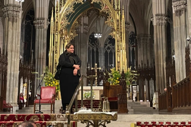 В Нью-Йорке Антония Акутис рассказывает о святом свидетельстве своего сына