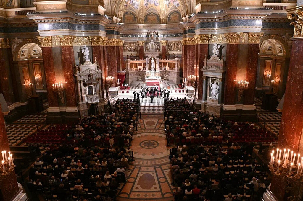 Выступление хора Сретенского ставропигиального монастыря стало центральным событием Дней духовной культуры России в Венгрии