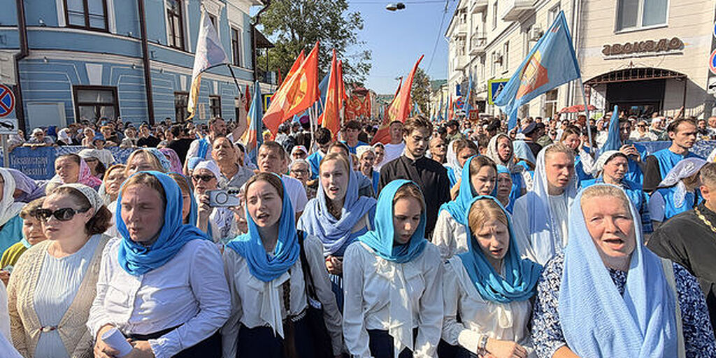 В Казани состоялся традиционный крестный ход с Казанской иконой Божией Матери