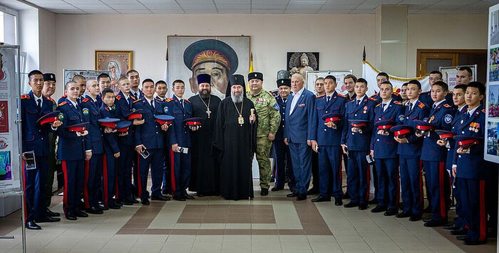 Архиепископ Юстиниан благословил открытие выставки «Казачество Крыма»