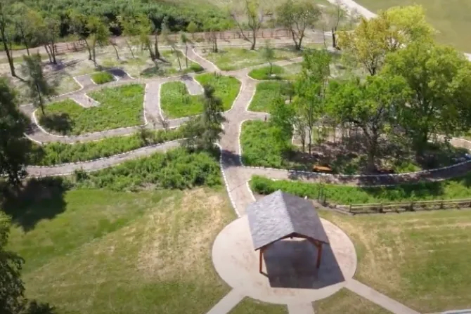 Вариант "естественного захоронения" появился в архиепархии Чикаго