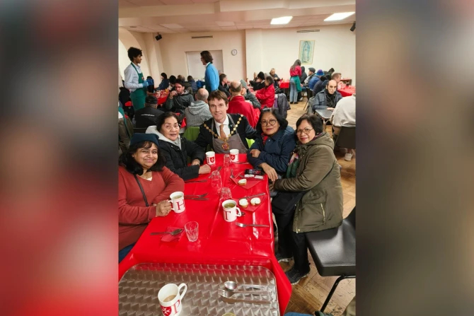 Мальтийские компаньоны обслуживают 150 бездомных каждую неделю в лондонском кафе