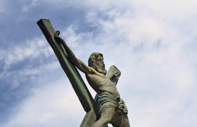 Памятник апостолу Андрею Первозванному в Москве