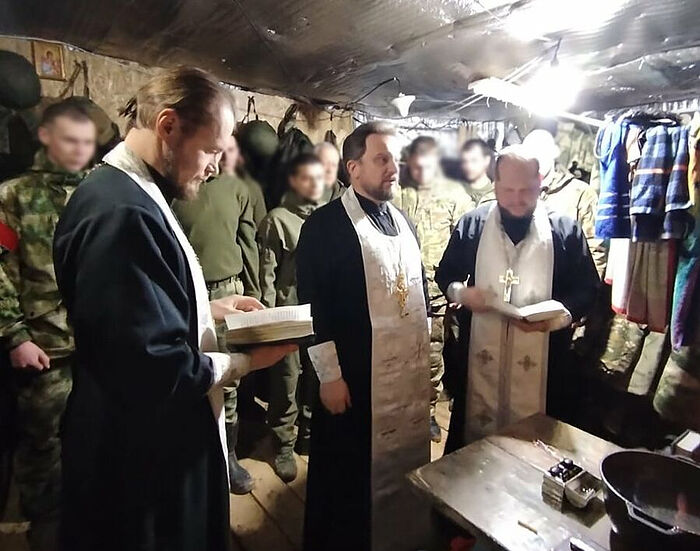 Священники Брянской епархии посетили воинов в приграничье