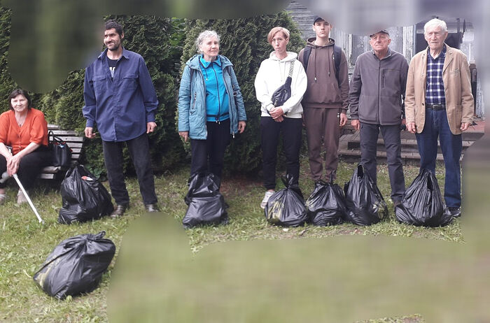 Приходы храмов Брянской епархии оказали помощь пострадавшим жителям Суземского района