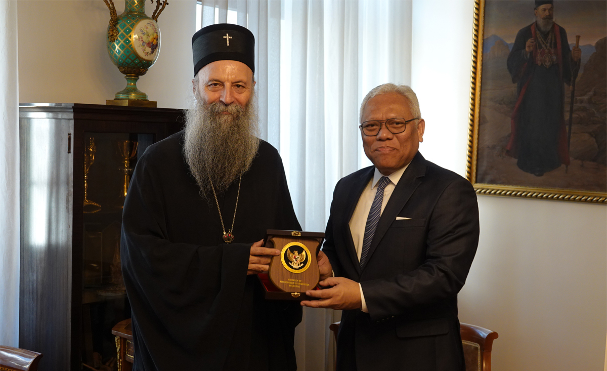 Патриарх Порфирий побеседовал с послом Республики Индонезия