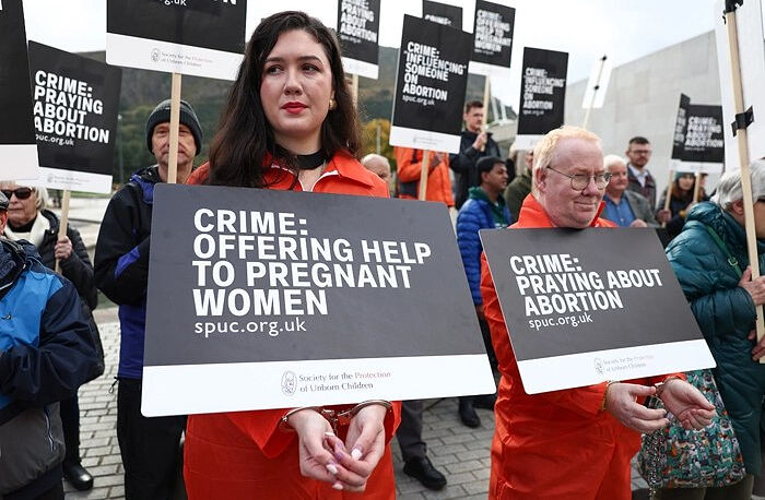 Шотландия: в соответствии с новым законом, домашняя молитва о нерожденных младенцах может стать уголовным преступлением