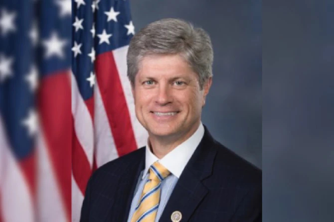 Обвинения против бывшего члена парламента Джеффа Фортенберри, выступающего за сохранение жизни, сняты