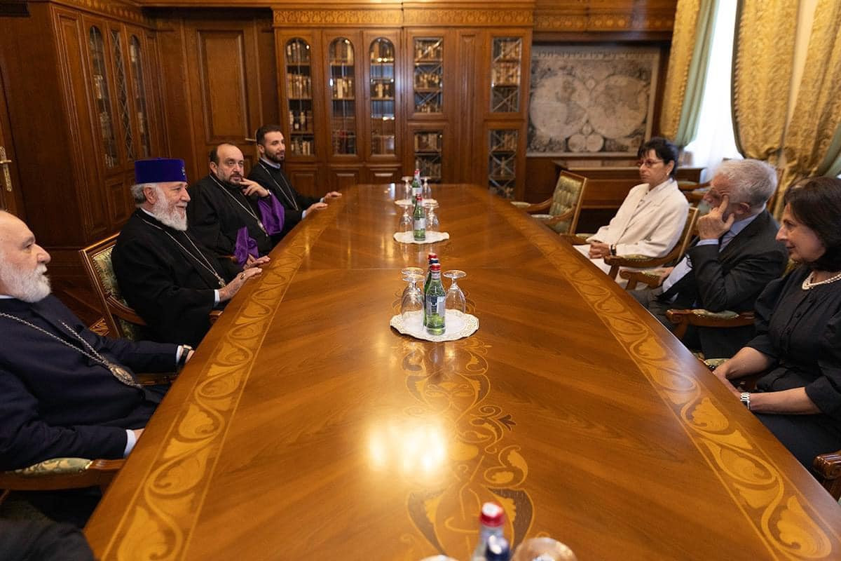 Католикос Всех Армян принял бывшего прокурора Международного уголовного суда