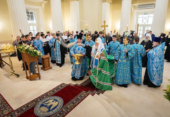 Святейший Патриарх Кирилл совершил освящение храма-памятника павшим воинам в честь Нерукотворного Образа Спасителя в Казани