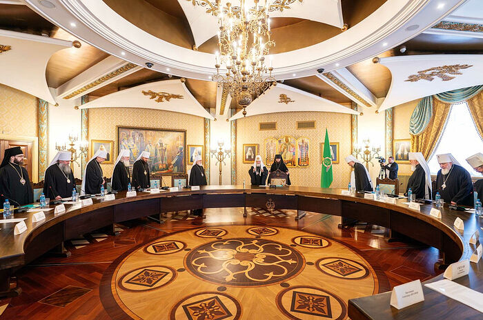 Святейший Патриарх Кирилл возглавил очередное заседание Высшего Церковного Совета