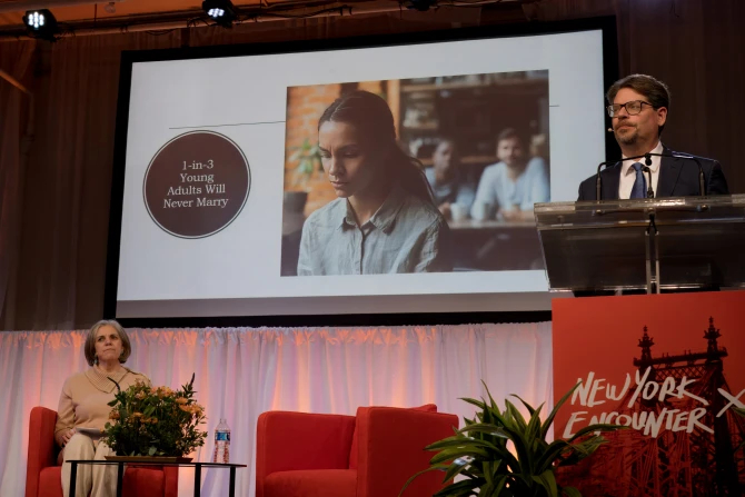 Группа экспертов "Нью-Йорк Энкаунтер": Брак важен "как никогда" на фоне падения рождаемости